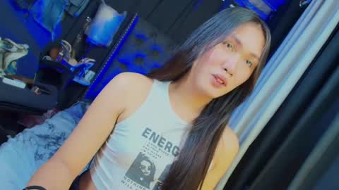 Snapshot of himarika chatting on 01/28/25, 04:50 yuricah online show from 01/28/25, 04:50