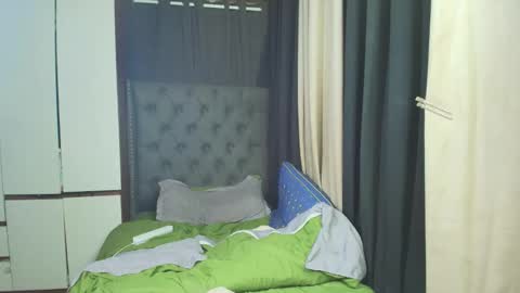 Snapshot of himarika chatting on 02/01/26, 06:56 yuricah online show from 02/01/26, 06:56