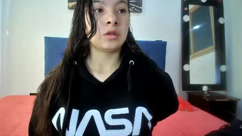 Snapshot of himawary_soin5 chatting on 04/14/26, 01:28 himawary_soin5 online show from 04/14/26, 01:28