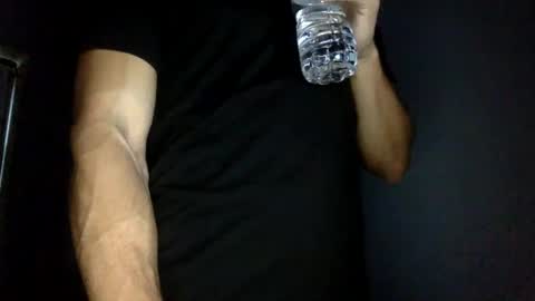 Snapshot of himmynuetronn chatting on 10/02/25, 10:06 himmynuetronn online show from 10/02/25, 10:06