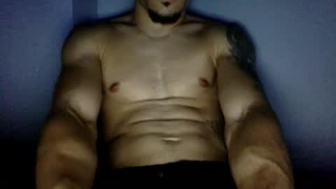 Snapshot of himmynuetronn chatting on 10/20/25, 09:48 himmynuetronn online show from 10/20/25, 09:48