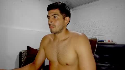 Snapshot of himoreno97 chatting on 02/18/25, 05:20 Hi moreno online show from 02/18/25, 05:20