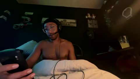 himthere_ online show from 05/17/26, 03:04