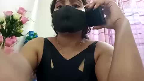 himuhimu22 online show from 02/13/25, 02:12