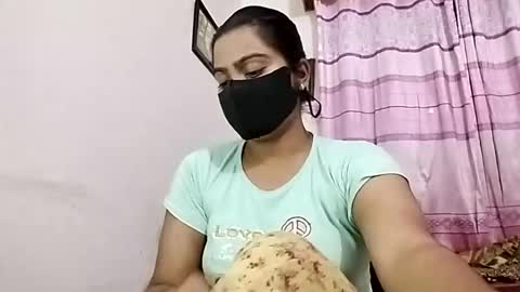 himuhimu22 online show from 06/15/26, 08:55