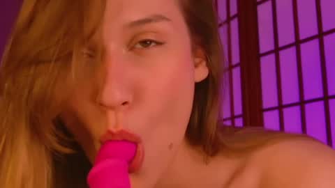 Hina online show from 01/01/25, 03:35