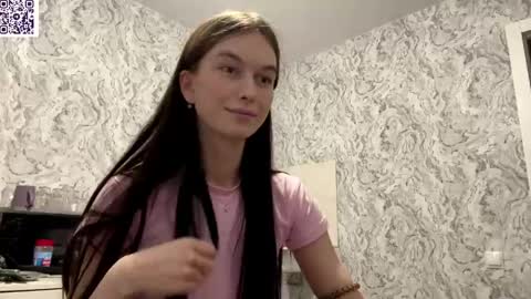 Hina online show from 05/11/26, 09:12