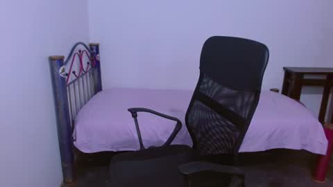 Snapshot of hinata_9 chatting on 10/03/25, 03:36      0600AM-1100AM - online show from 10/03/25, 03:36