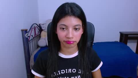 Snapshot of hinata_9 chatting on 10/16/25, 03:29      0600AM-1100AM - online show from 10/16/25, 03:29