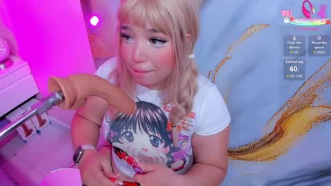 hinata_dolly online show from 05/05/26, 11:29