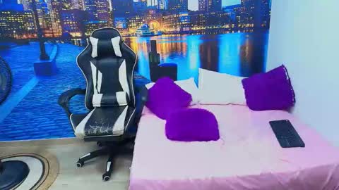 Snapshot of hinataii chatting on 02/19/26, 08:32 hinataii online show from 02/19/26, 08:32