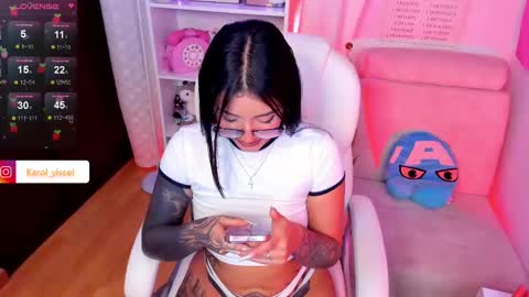 Snapshot of hinataweed01 chatting on 02/22/25, 03:01  Karol  Independent Model online show from 02/22/25, 03:01