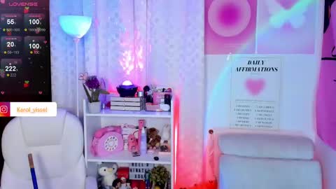 Snapshot of hinataweed01 chatting on 02/25/25, 03:42  Karol  Independent Model online show from 02/25/25, 03:42