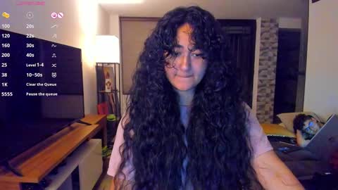 Snapshot of hipatiaandhephaestus chatting on 01/26/25, 05:02 Next stream saturday night online show from 01/26/25, 05:02