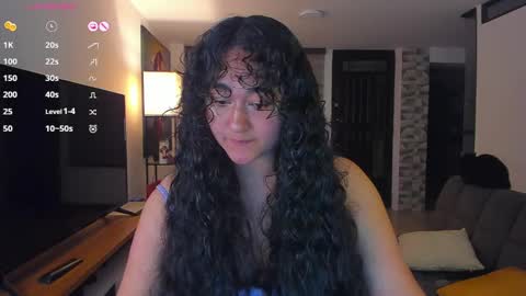 Snapshot of hipatiaandhephaestus chatting on 02/02/25, 06:04 Next stream saturday night online show from 02/02/25, 06:04