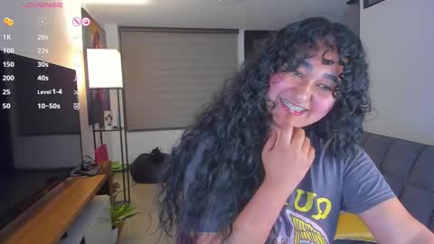 Snapshot of hipatiaandhephaestus chatting on 02/08/25, 09:13 Next stream saturday night online show from 02/08/25, 09:13