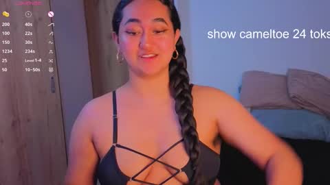 Snapshot of hipatiaandhephaestus chatting on 09/25/25, 05:33 Next stream saturday night online show from 09/25/25, 05:33