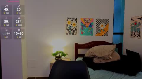 Snapshot of hipatiaandhephaestus chatting on 03/21/26, 08:19 Next stream saturday night online show from 03/21/26, 08:19