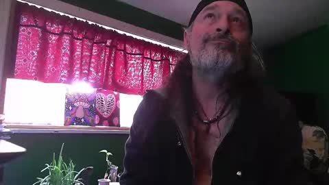 hippiedad333 online show from 03/25/26, 07:53