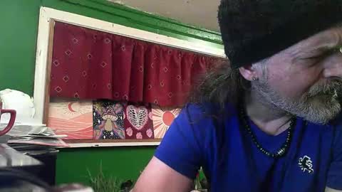 hippiedad333 online show from 04/26/26, 01:58