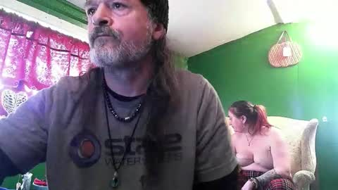 hippiedad333 online show from 04/27/26, 07:23