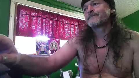 hippiedad333 online show from 05/04/26, 10:28