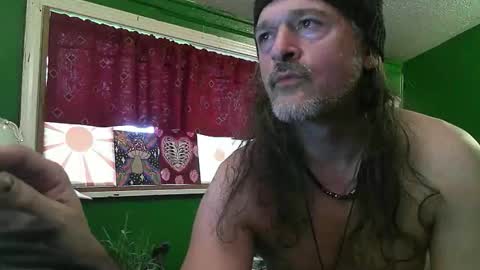 hippiedad333 online show from 05/05/26, 10:18