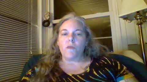 Snapshot of hippysnewhere chatting on 06/22/26, 04:09 hippysnewhere online show from 06/22/26, 04:09