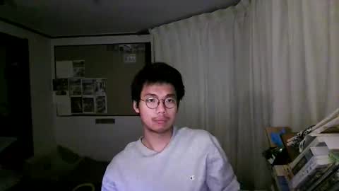 Snapshot of hirvirdish chatting on 04/12/26, 12:43 Taick online show from 04/12/26, 12:43