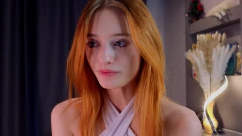 Snapshot of hisoka__akerley chatting on 02/21/25, 08:40 Ella online show from 02/21/25, 08:40