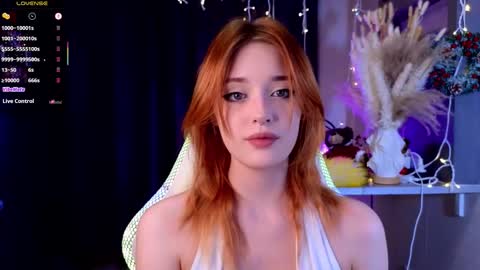 Snapshot of hisoka__akerley chatting on 03/30/26, 06:53 Ella online show from 03/30/26, 06:53
