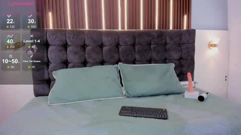 ..    HITANA    .. online show from 05/12/26, 04:15