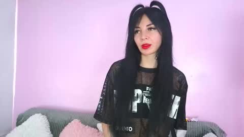 hiyakasudere_ online show from 10/15/25, 06:52