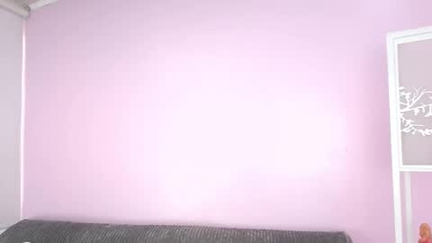 hiyakasudere_ online show from 11/04/25, 06:29