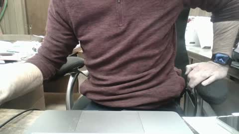 Snapshot of hnic9999 chatting on 01/22/25, 10:05 Nick online show from 01/22/25, 10:05