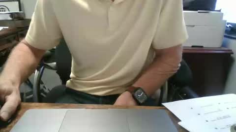 Snapshot of hnic9999 chatting on 09/26/25, 09:41 Nick online show from 09/26/25, 09:41