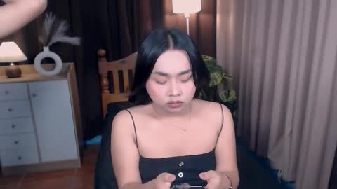 Snapshot of hoellygia chatting on 03/21/26, 10:24 IM NEW HERE ITS ME GIA online show from 03/21/26, 10:24