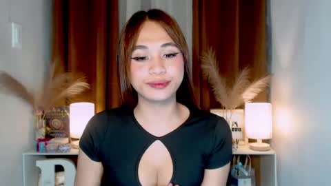 Snapshot of hoelymarie chatting on 07/28/26, 03:21 hoelymarie online show from 07/28/26, 03:21
