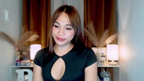 Snapshot of hoelymarie chatting on 07/28/26, 06:31 hoelymarie online show from 07/28/26, 06:31