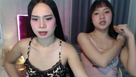 hoelymolly online show from 04/18/26, 07:29