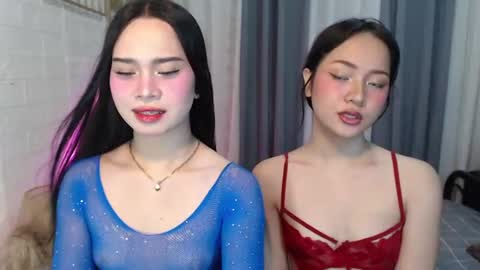 hoelymolly online show from 06/24/26, 06:51