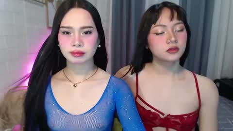 hoelymolly online show from 06/25/26, 07:29