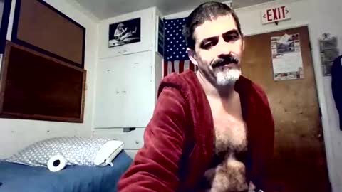 Snapshot of hoglegg99384194 chatting on 10/15/25, 08:58 hoglegg99384194 online show from 10/15/25, 08:58