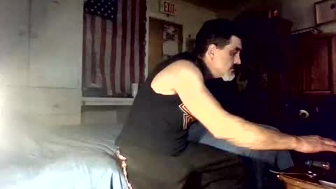 Snapshot of hoglegg99384194 chatting on 10/22/25, 10:48 hoglegg99384194 online show from 10/22/25, 10:48