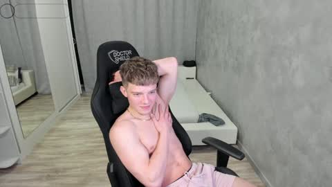 Snapshot of hogrider192 chatting on 01/23/25, 11:26 Victor online show from 01/23/25, 11:26