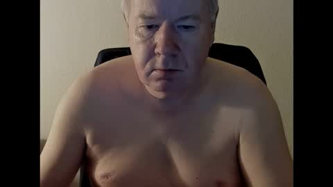 Holger online show from 09/13/25, 04:12