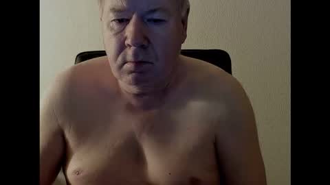 Holger online show from 09/17/25, 02:02