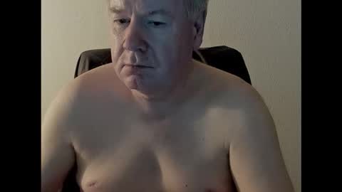 Holger online show from 10/01/25, 01:17