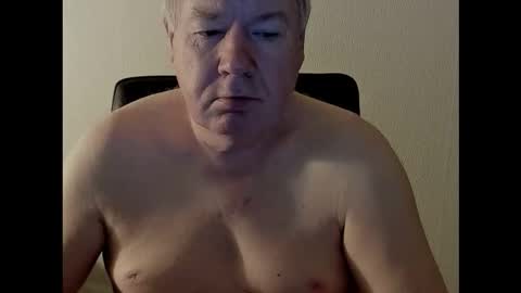 Holger online show from 10/22/25, 01:39