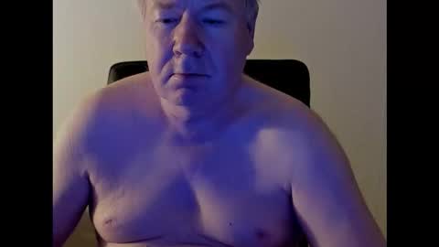 Holger online show from 10/28/25, 03:21